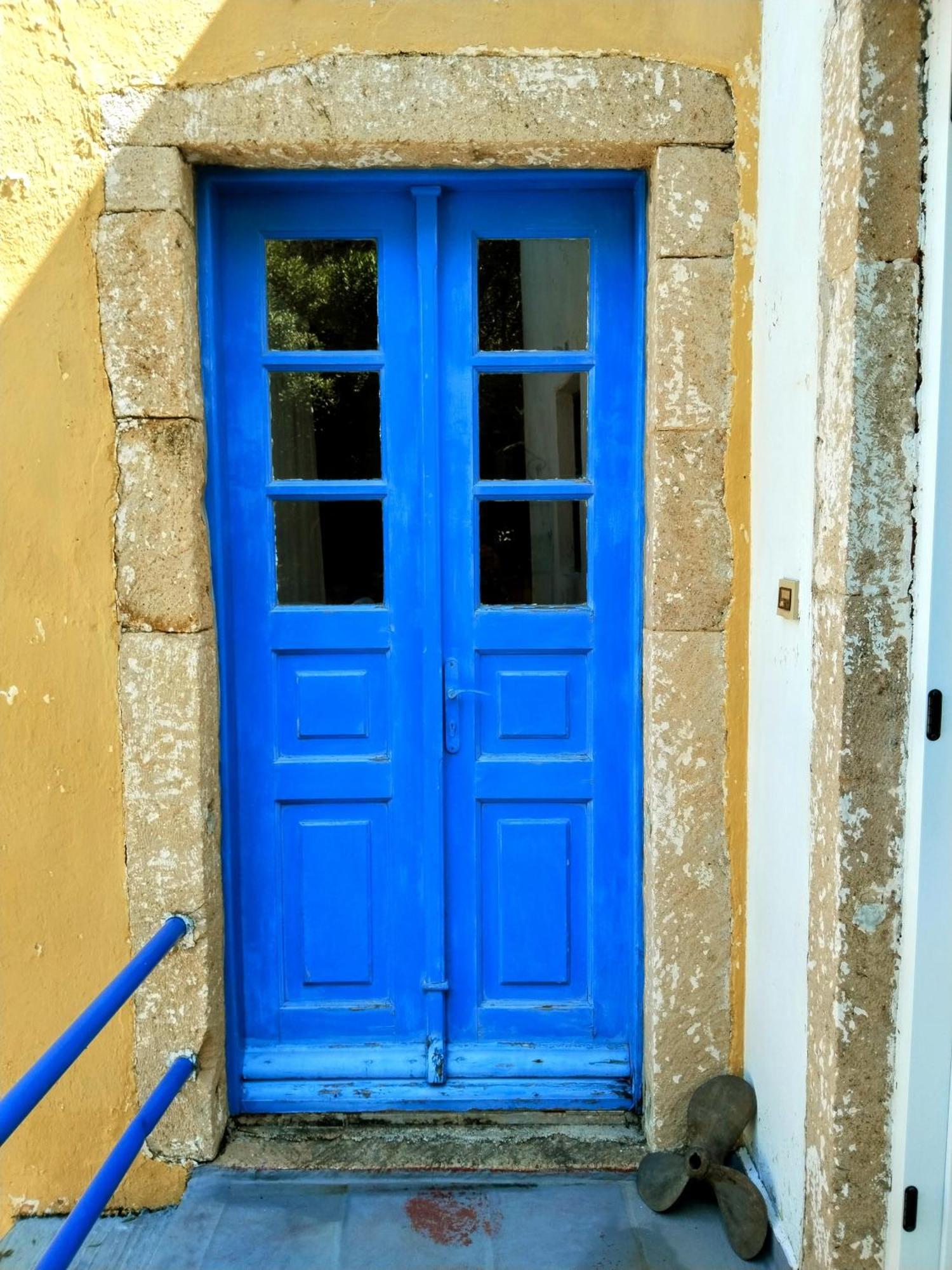 Elegeo Rockhouse Villa Agia Marina  Ngoại thất bức ảnh